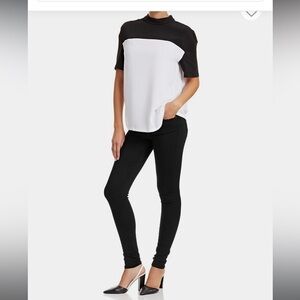 Ag Jeans

The Farrah Skinny Jeans